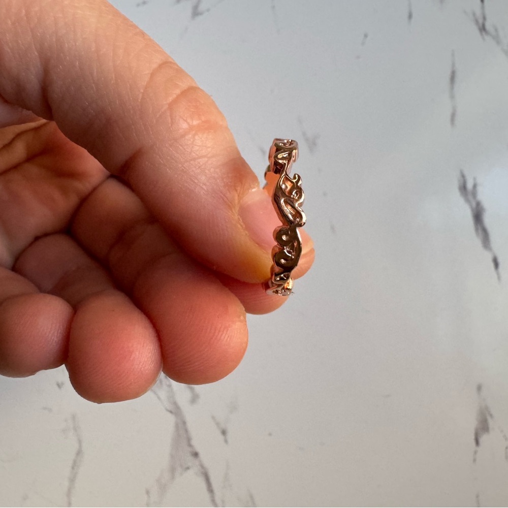 Rose Gold Kendra Scott Ring